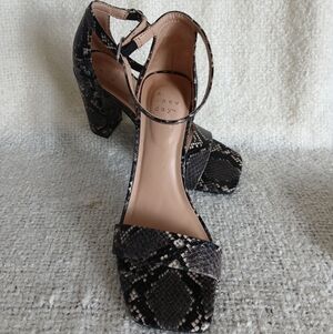 A New Day Women's Black Snakeskin Block Heels Size 6